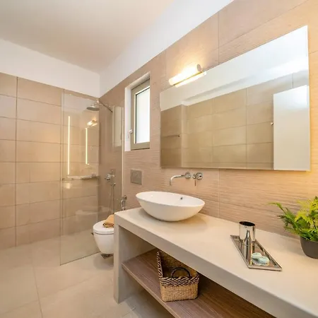 Villa Katoikia Tria By Simotata