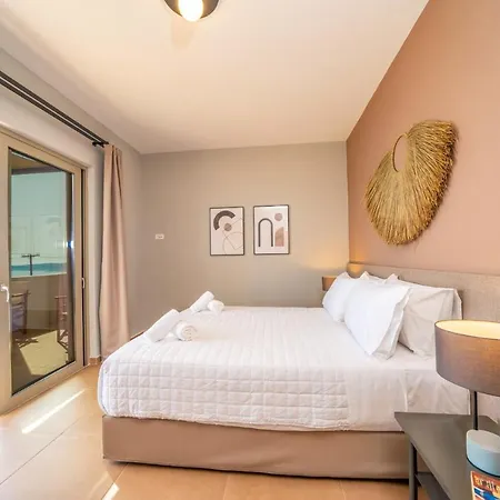 Katoikia Tria By Simotata