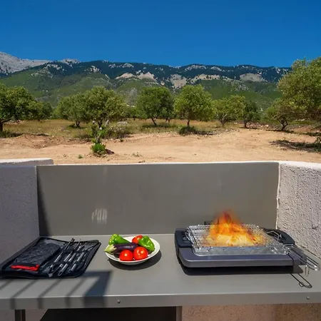 Katoikia Tria By Villa