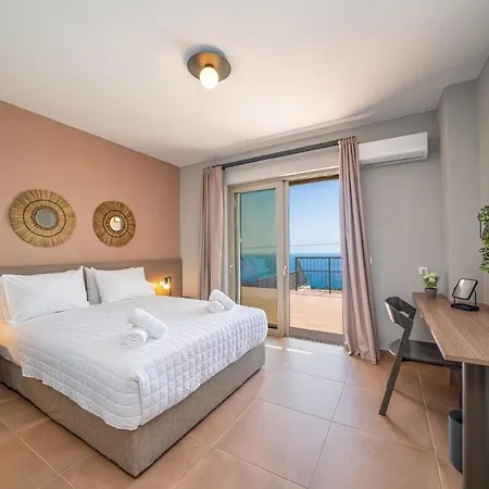 Villa Katoikia Tria By *