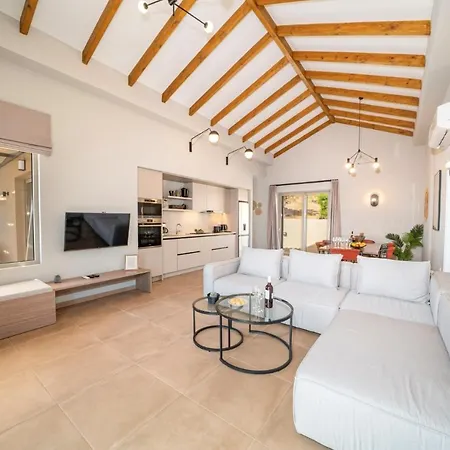 Katoikia Tria By Villa *